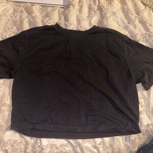 Lululemon cropped tee